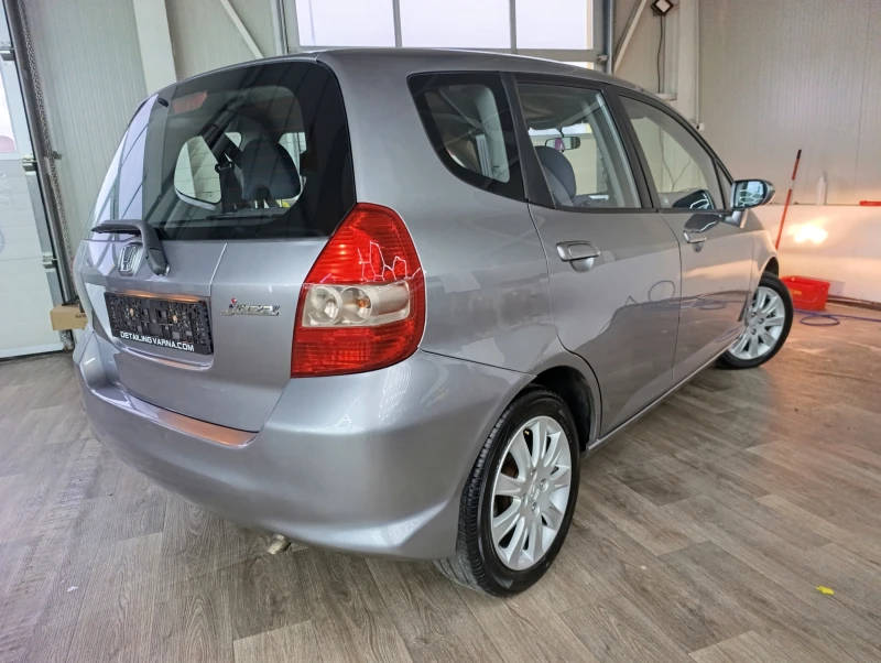 Honda Jazz 1.4i Automatic, снимка 2 - Автомобили и джипове - 53040374