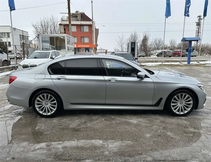 BMW 750 xDrive, снимка 15 - Автомобили и джипове - 53274915
