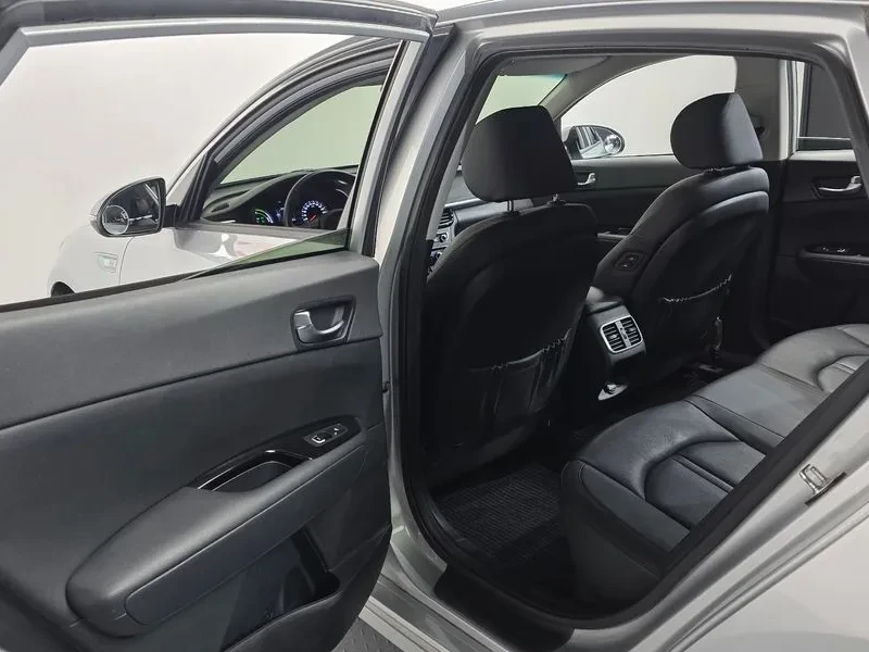 Kia K5 2.0 Hybrid Noblesse - САМО 30% АВАНС!, снимка 17 - Автомобили и джипове - 55991739