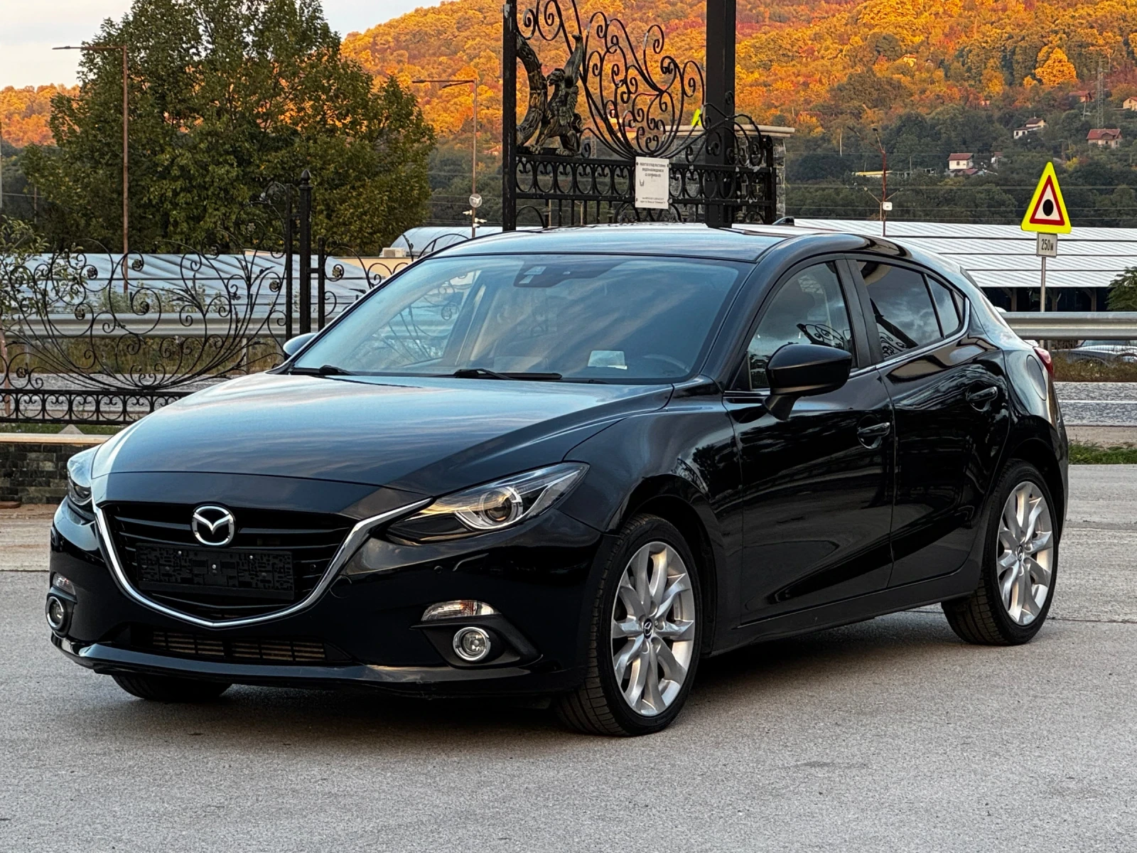 Mazda 3 2.2SKY ACTIV ИТАЛИЯ, снимка 1