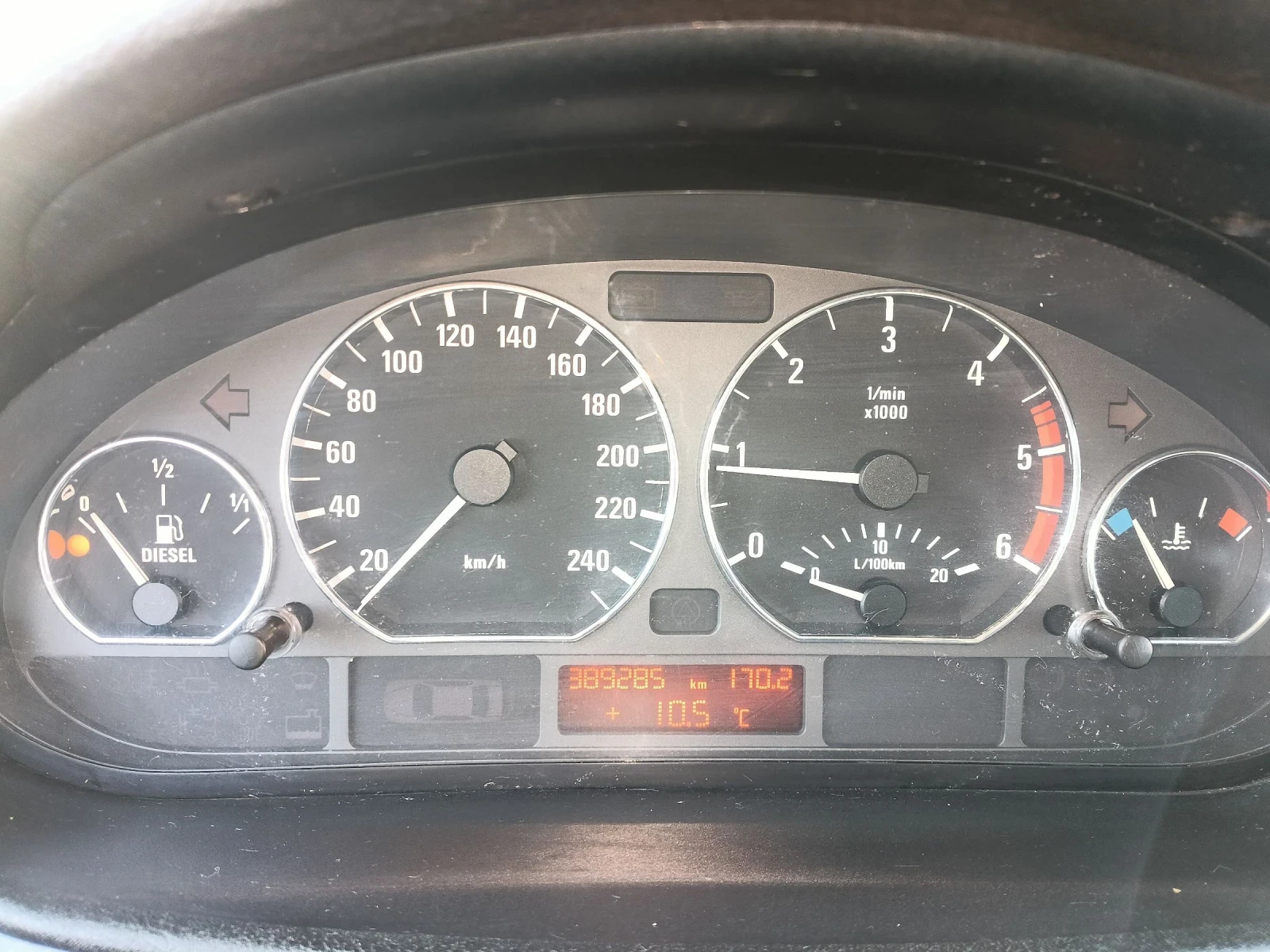 BMW 318 E46 - изображение 5