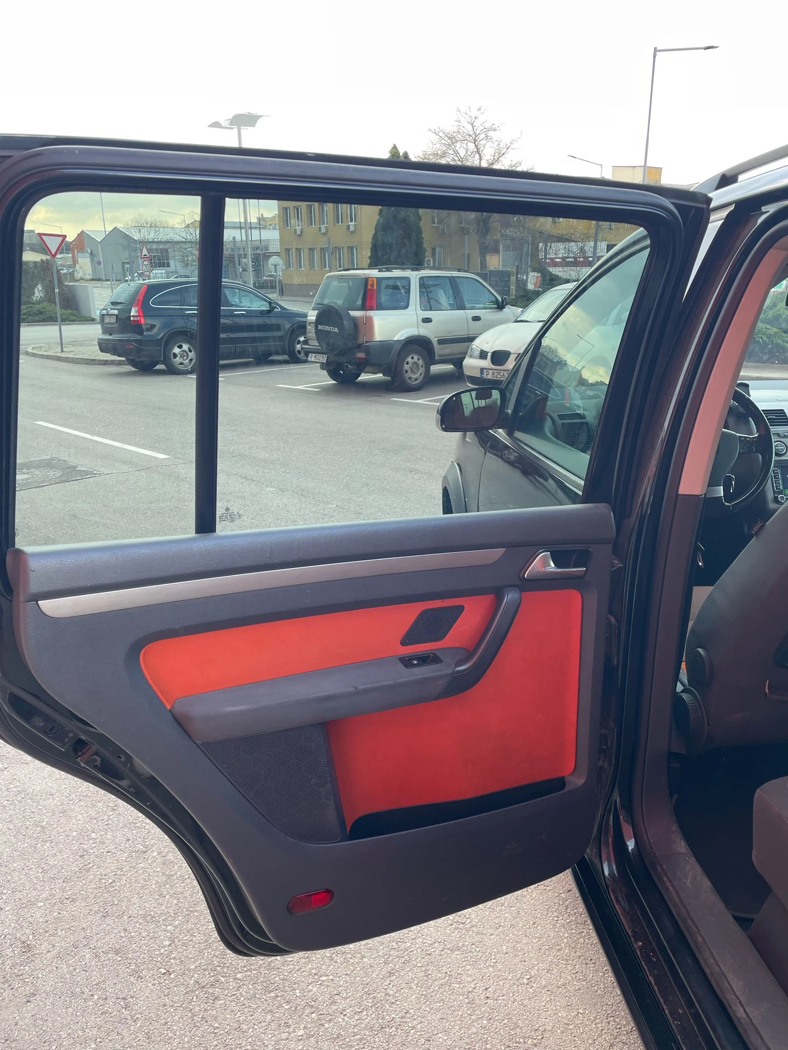 VW Touran CROSS | Mobile.bg — изображение 12