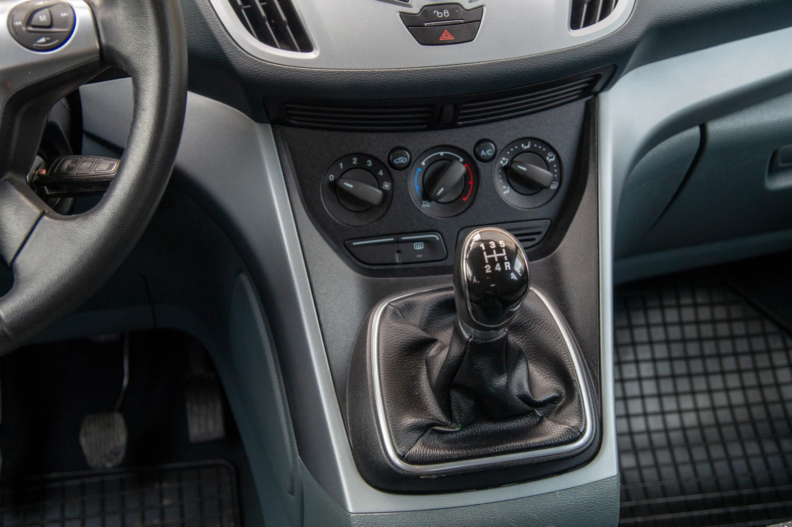 Ford C-max 1.6 - изображение 10