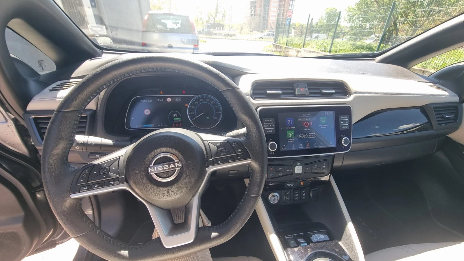 Nissan Leaf   - изображение 4
