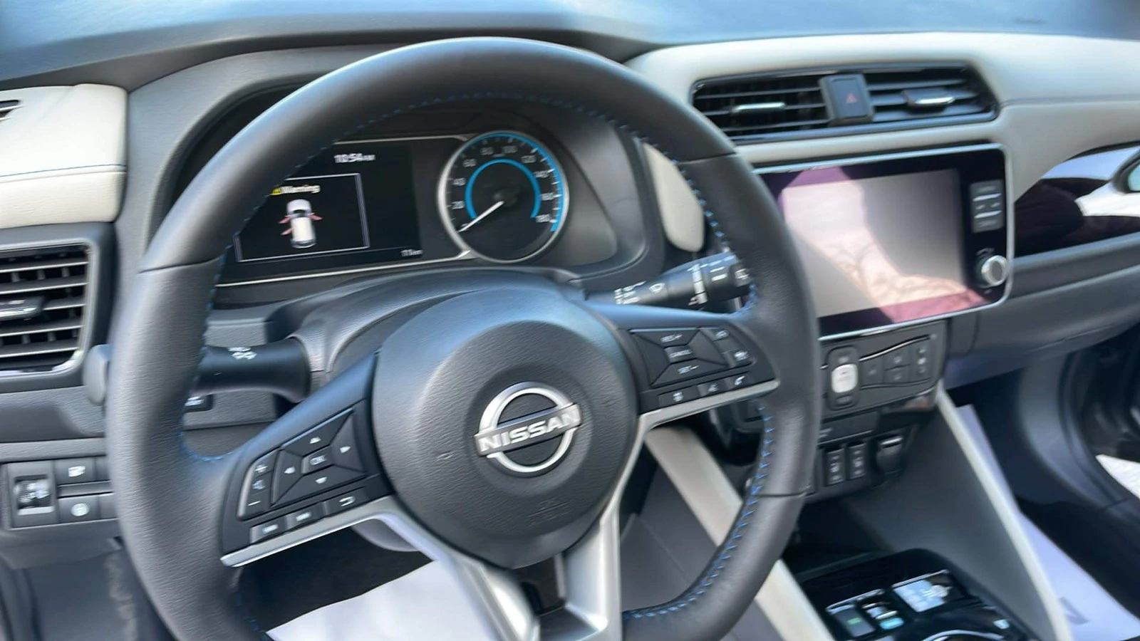 Nissan Leaf   - изображение 6