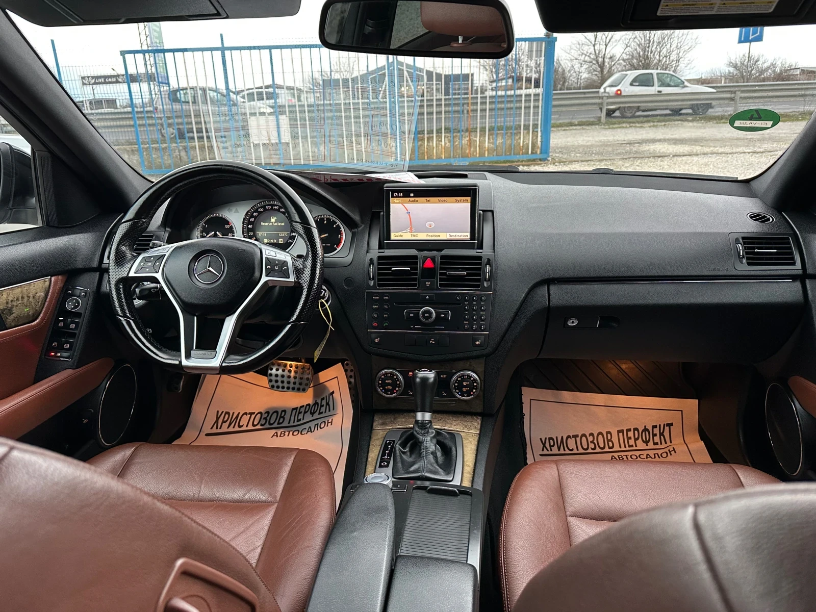 Mercedes-Benz C 320 CDI, AMG, НАВИ, ТОП!, снимка 15 - Автомобили и джипове - 52875992