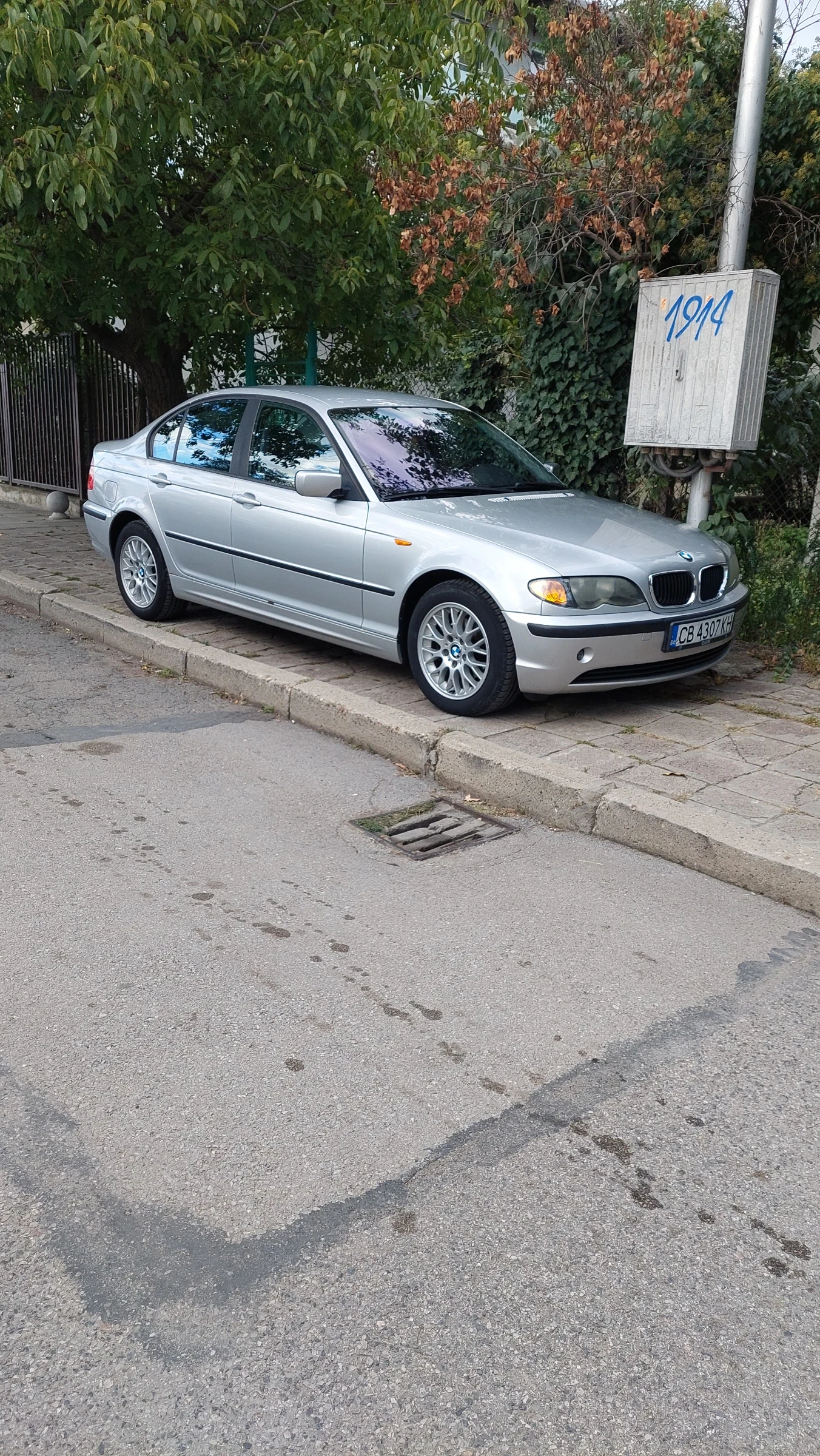 BMW 318, снимка 9 - Автомобили и джипове - 54440389