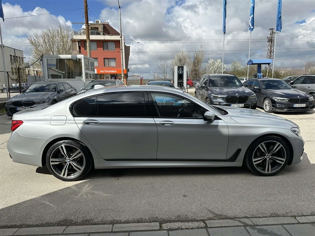 BMW 750 xDrive, снимка 16 - Автомобили и джипове - 53274915