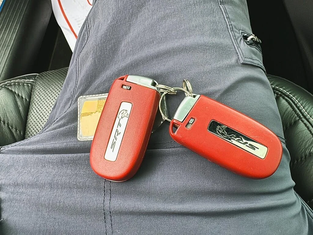 Dodge Challenger SRT Hellcat Widebody RWD, снимка 17 - Автомобили и джипове - 54270054