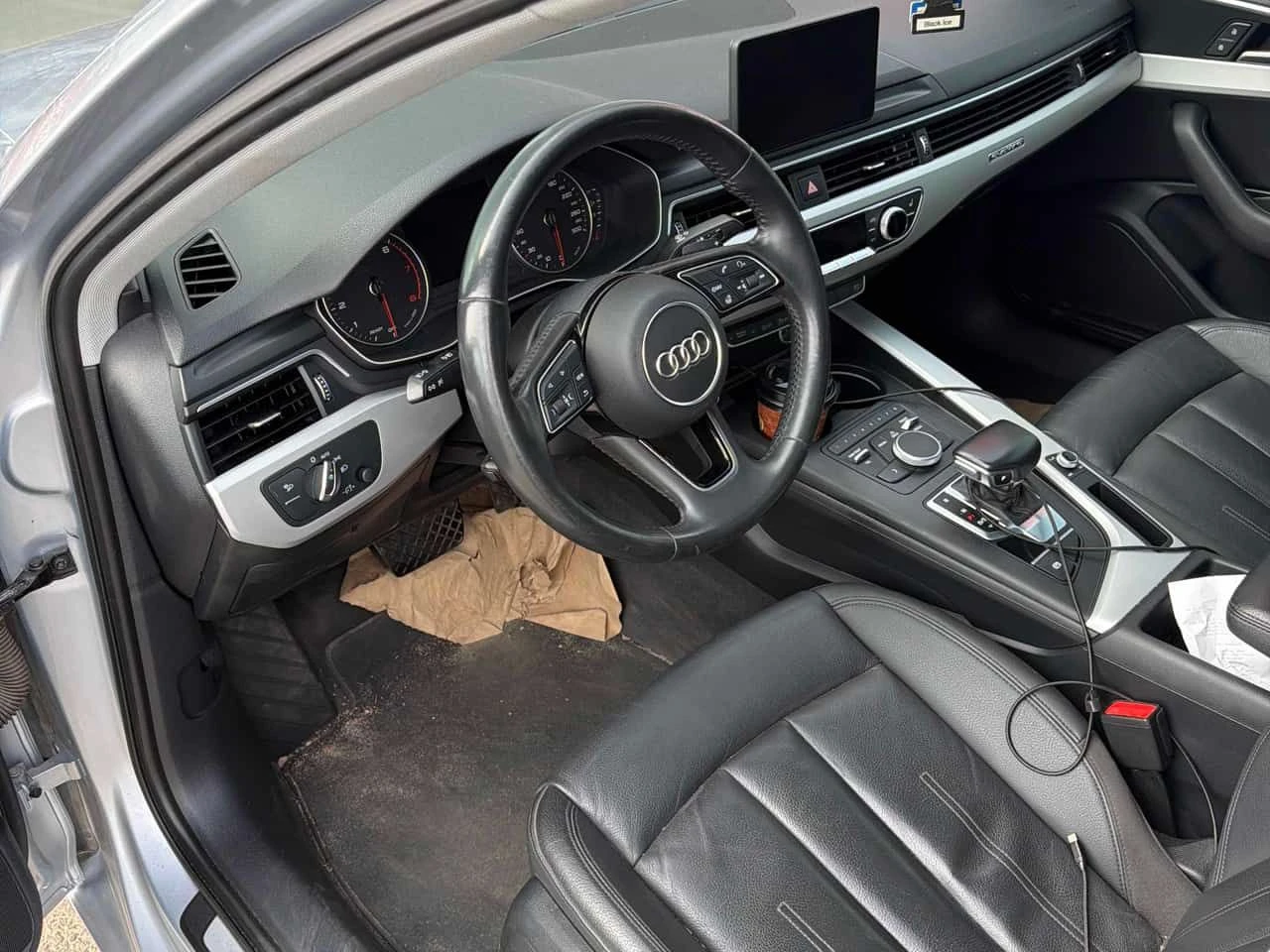Audi A4 Komfort /CARFAX/Шибедах/Подгрев/Памет, снимка 6 - Автомобили и джипове - 54499626