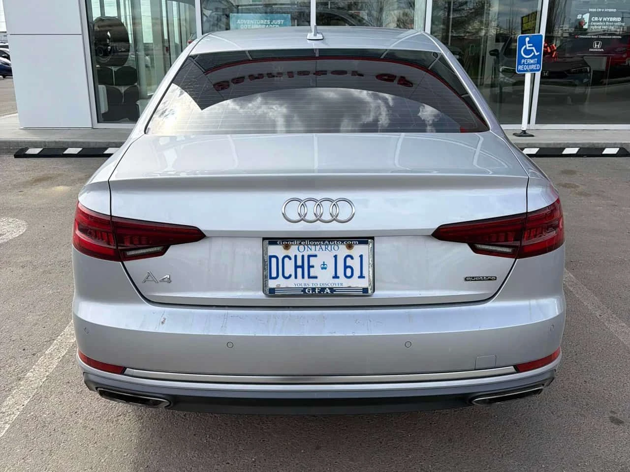 Audi A4 Komfort /CARFAX/Шибедах/Подгрев/Памет, снимка 5 - Автомобили и джипове - 54499626