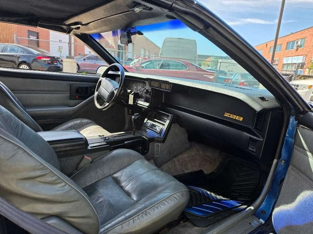 Chevrolet Camaro САМО ЗА ЦЕНИТЕЛИ| ФИКСИРАНА ЦЕНА ДО БГ| , снимка 13 - Автомобили и джипове - 54780127