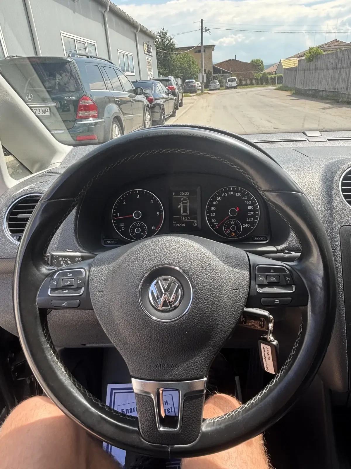 VW Caddy 1.6TDI, снимка 4 - Автомобили и джипове - 55134938