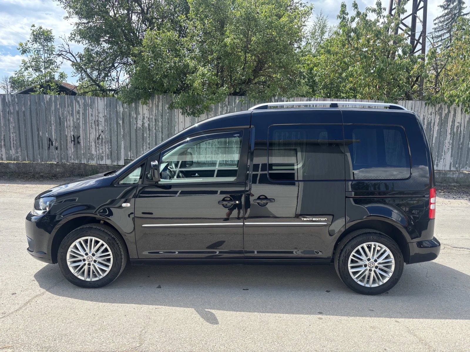 VW Caddy 1.6TDI, снимка 12 - Автомобили и джипове - 55134938