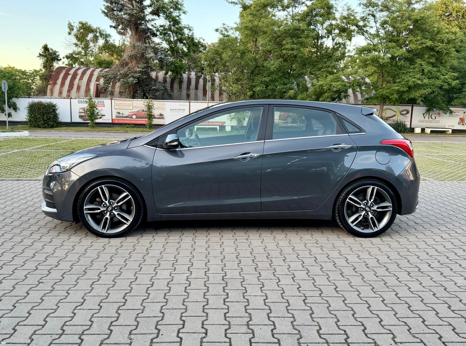 Hyundai I30 1.6T   ТОП СЪСТОЯНИЕ  , снимка 2 - Автомобили и джипове - 55253951