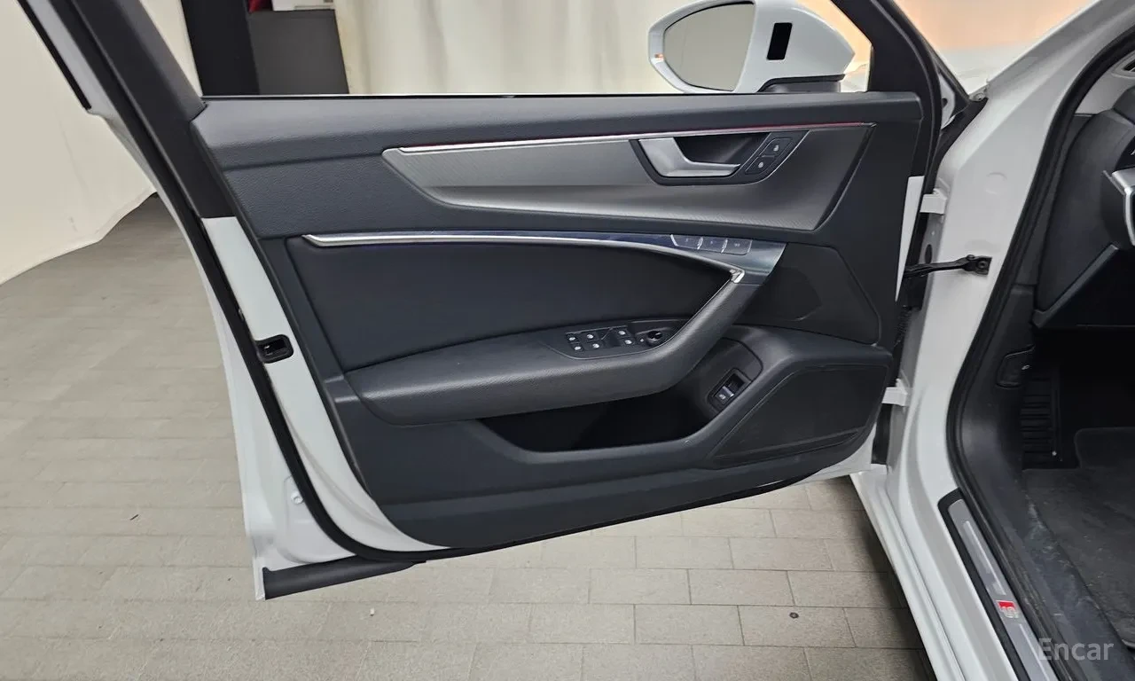 Audi A6 45 TFSI, снимка 8 - Автомобили и джипове - 55280221