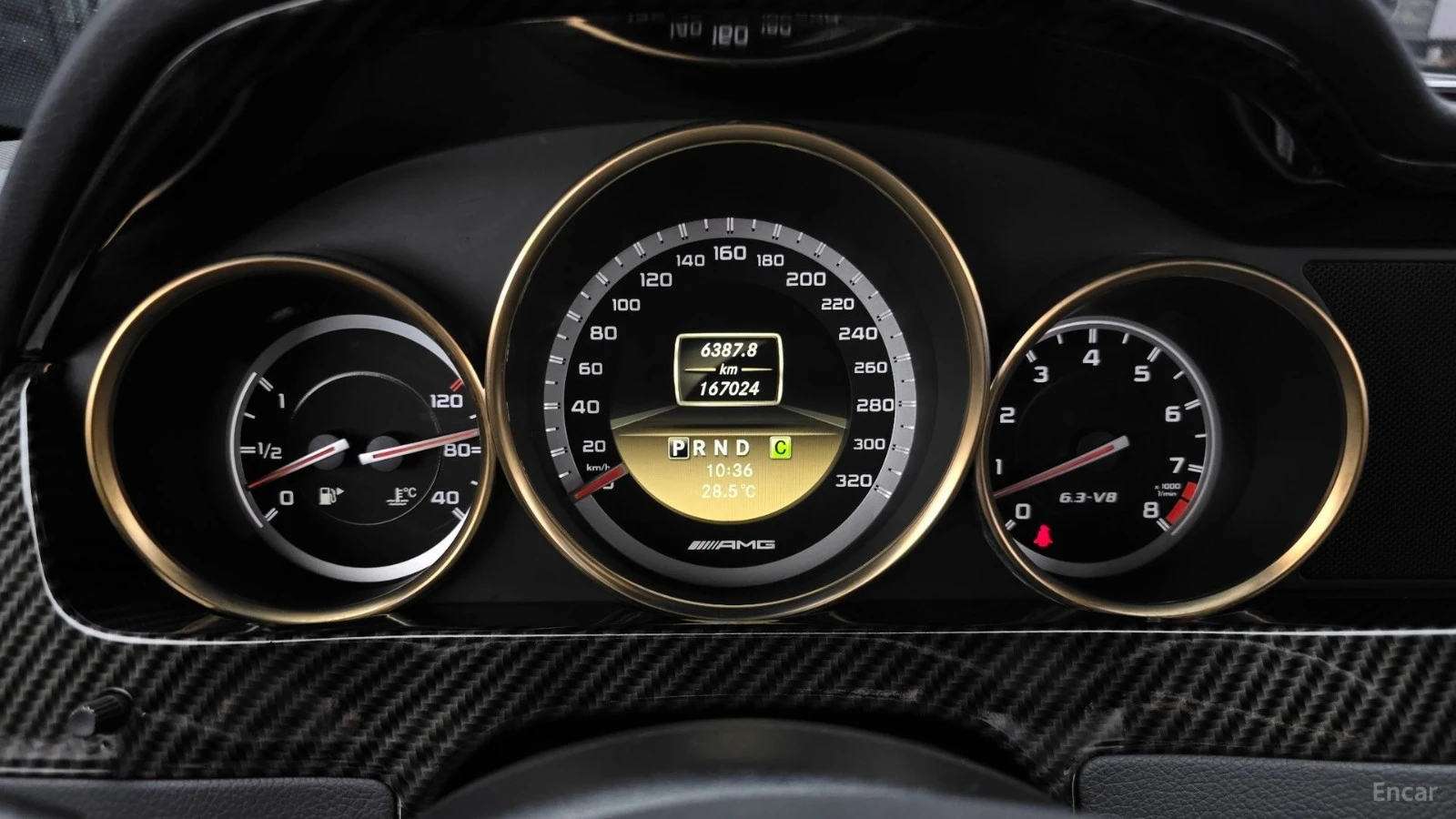 Mercedes-Benz C 63 AMG CARBON* КОЖА* ПОДГРЕВ* ПАНОРАМА* КАМЕРИ, снимка 8 - Автомобили и джипове - 55565077