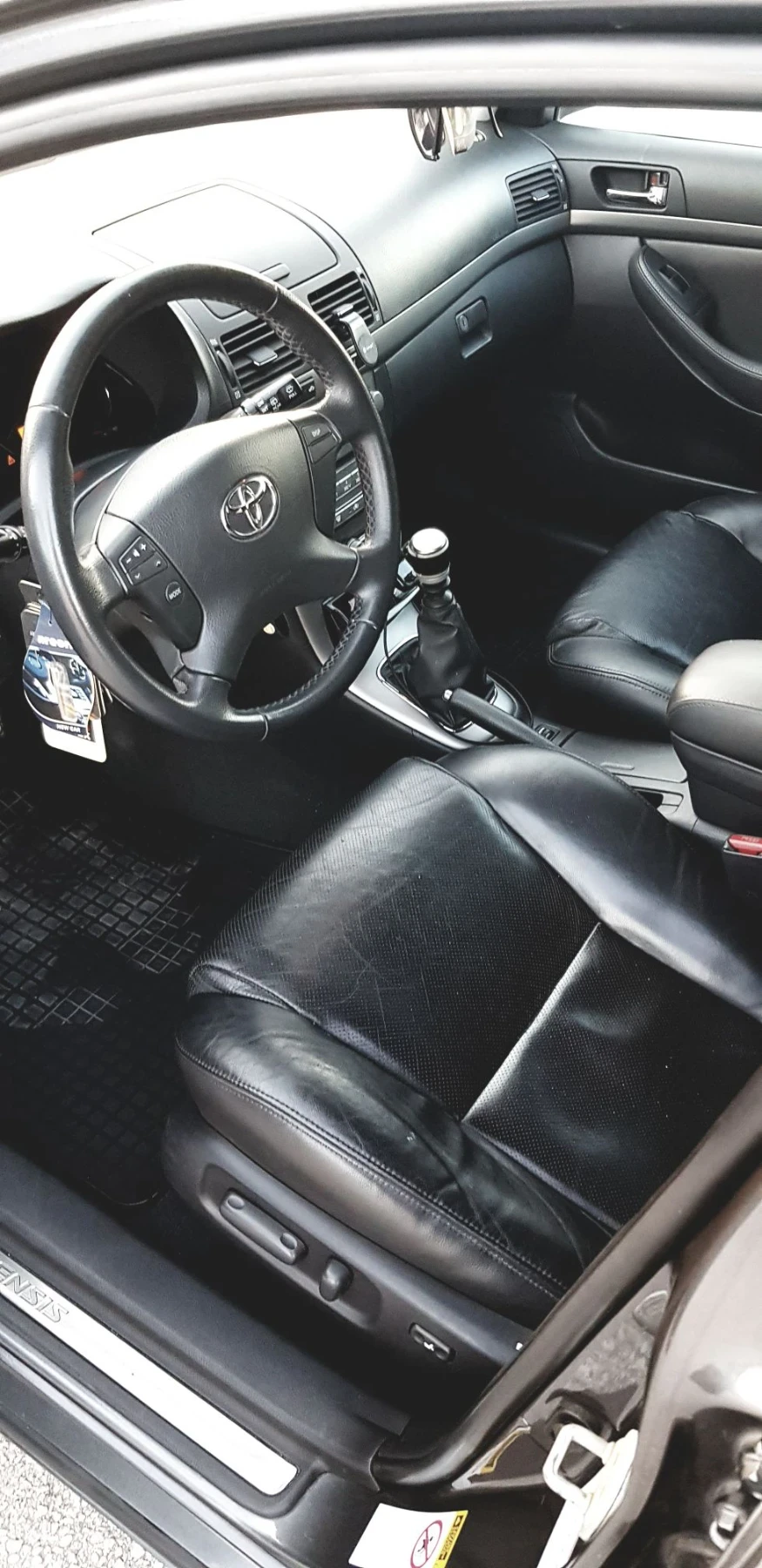Toyota Avensis, снимка 7 - Автомобили и джипове - 56172306