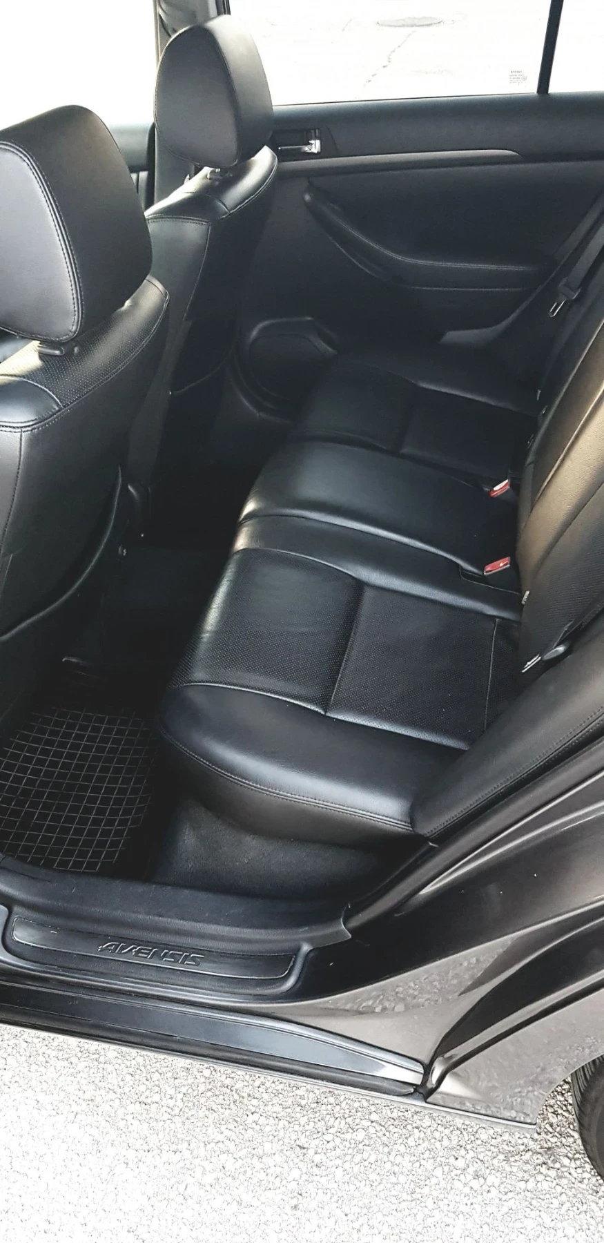 Toyota Avensis, снимка 10 - Автомобили и джипове - 56172306