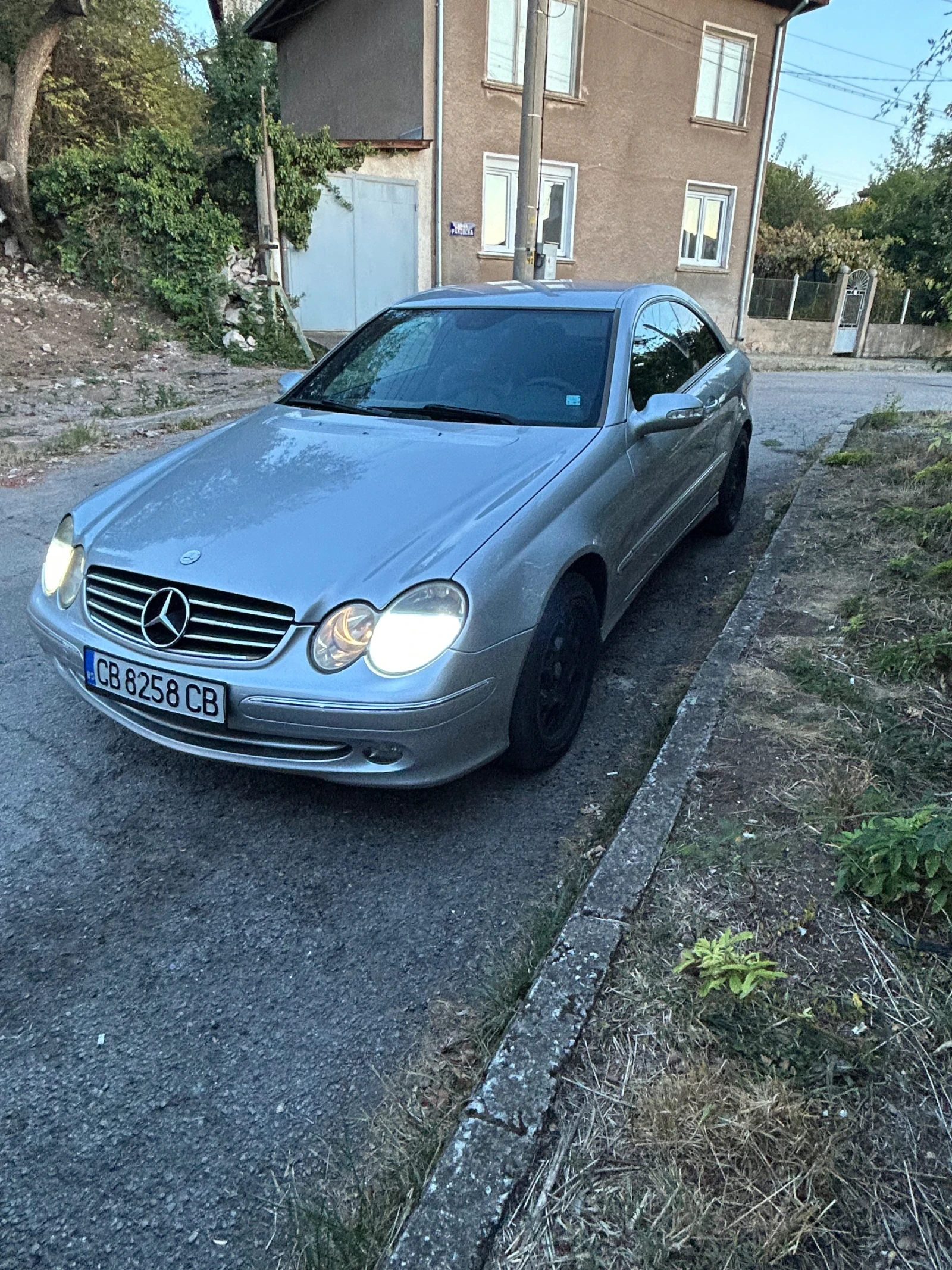 Mercedes-Benz CLK, снимка 5 - Автомобили и джипове - 56363013