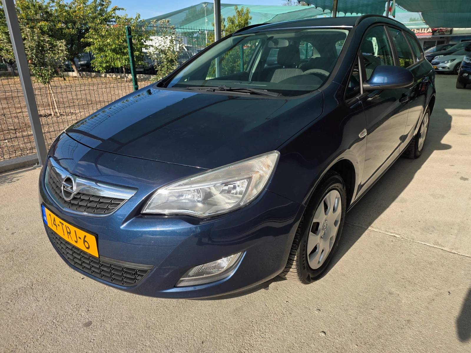 Opel Astra 1.4/100к.с/