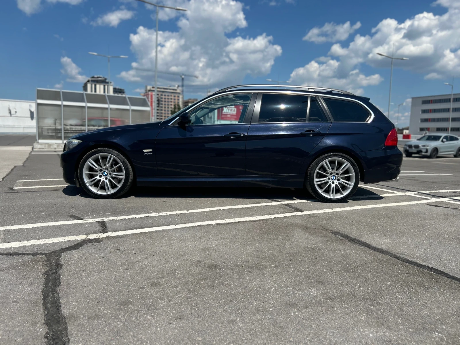 BMW 330 XDrive, снимка 5 - Автомобили и джипове - 56641085