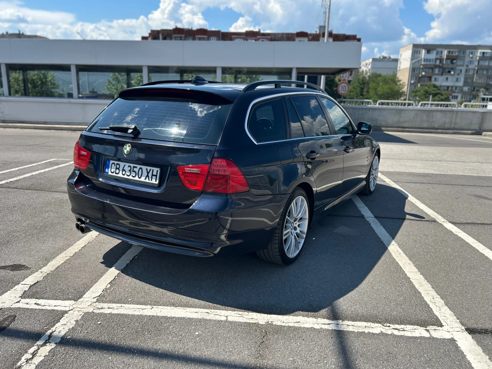 BMW 330 XDrive, снимка 4 - Автомобили и джипове - 56641085
