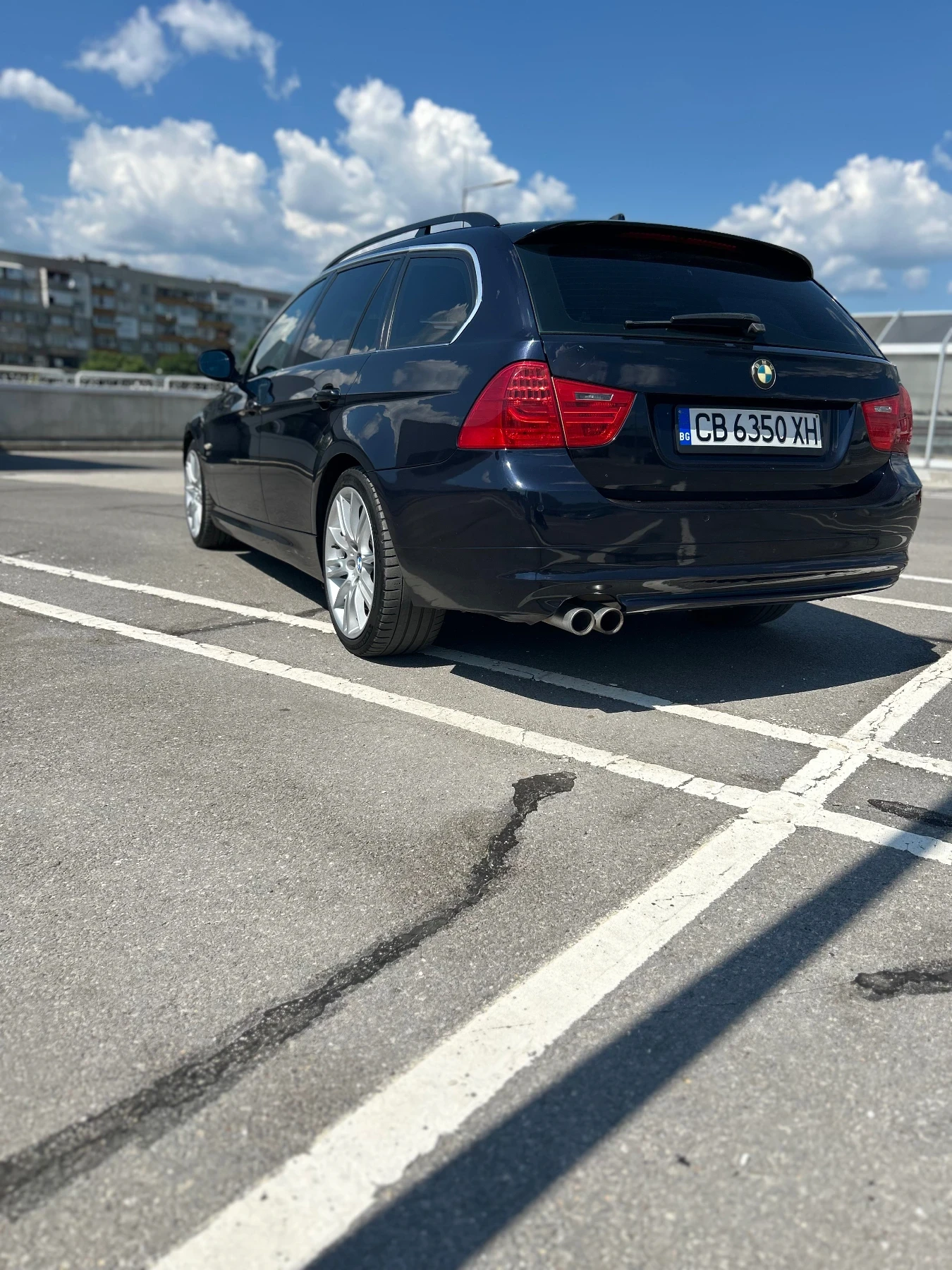 BMW 330 XDrive, снимка 3 - Автомобили и джипове - 56641085