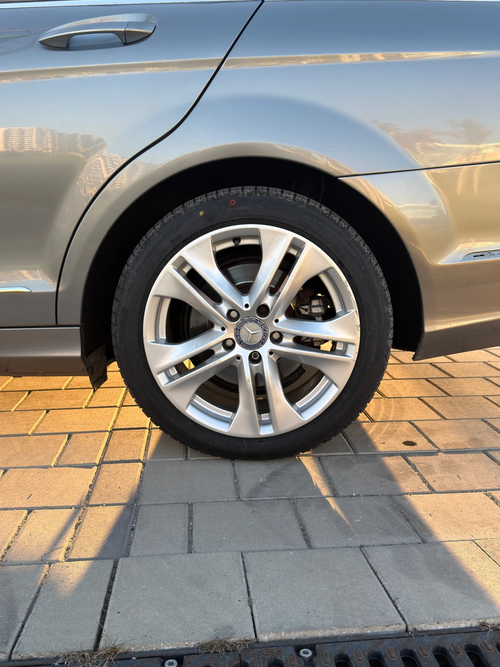 Mercedes-Benz C 220, снимка 9 - Автомобили и джипове - 56747198