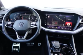VW Touareg FACELIFT* R-LINE* IQ HD MATRIX* DYNAUDIO* PANO!!! | Mobile.bg    11