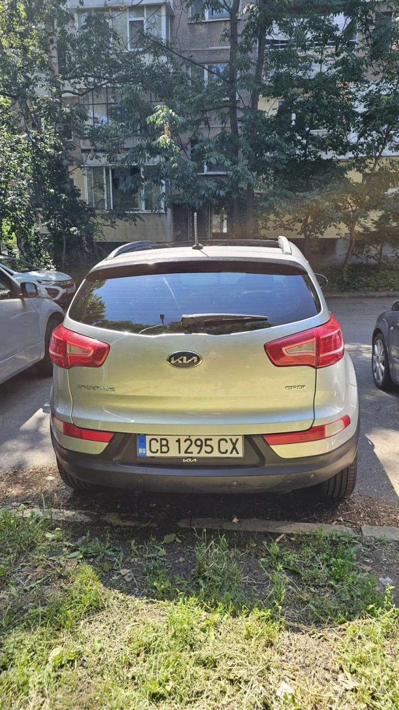 Kia Sportage 2.0 CRDI 4x4, снимка 6 - Автомобили и джипове - 46280020