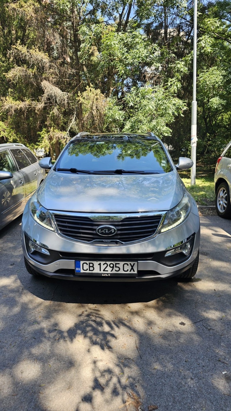 Kia Sportage 2.0 CRDI 4x4, снимка 2 - Автомобили и джипове - 46280020