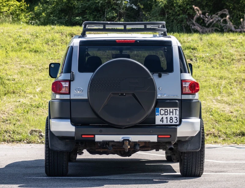 Toyota Fj cruiser 4.0 газ/бензин, снимка 5 - Автомобили и джипове - 49007028