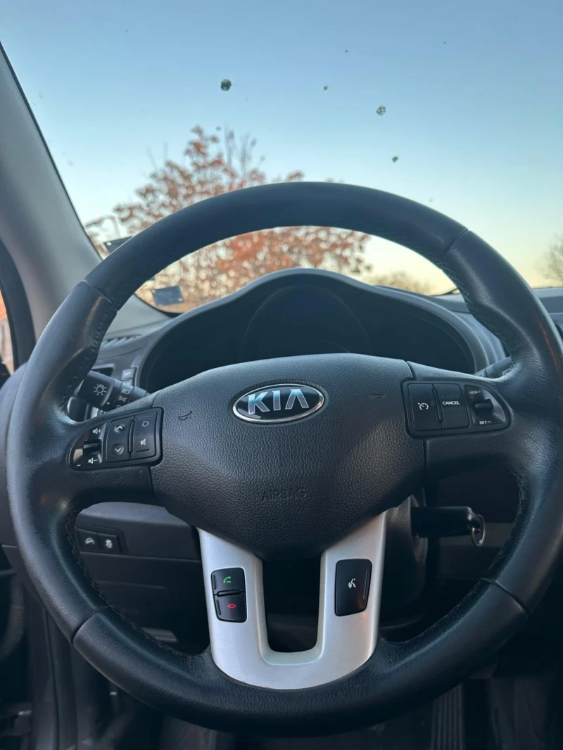 Kia Sportage, снимка 3 - Автомобили и джипове - 49299655