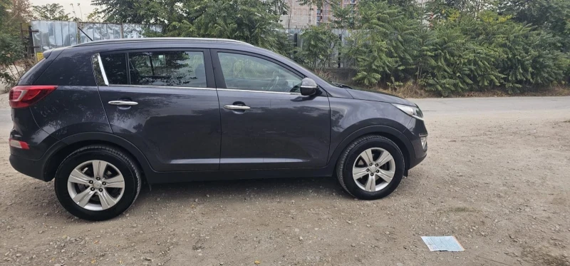 Kia Sportage, снимка 1 - Автомобили и джипове - 49299655