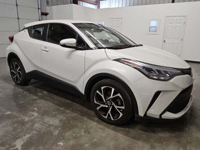 Toyota C-HR XLE, снимка 4 - Автомобили и джипове - 49420145