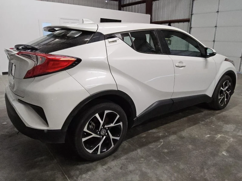 Toyota C-HR XLE, снимка 3 - Автомобили и джипове - 49420145