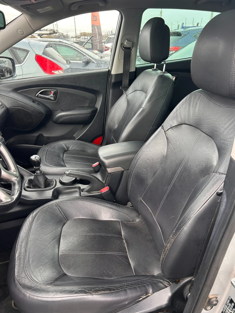 Hyundai IX35 2.0CRDI 4WD PANORAMA/KOJA/NAVI EURO 5, снимка 11 - Автомобили и джипове - 52376628