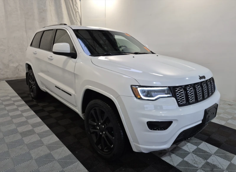 Jeep Grand cherokee ALTITUDE, снимка 2 - Автомобили и джипове - 52640072