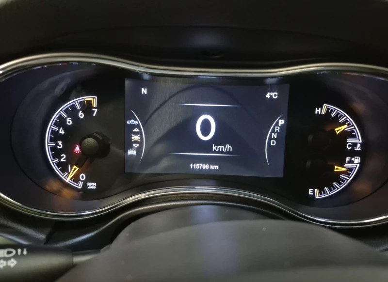 Jeep Grand cherokee ALTITUDE, снимка 6 - Автомобили и джипове - 52640072