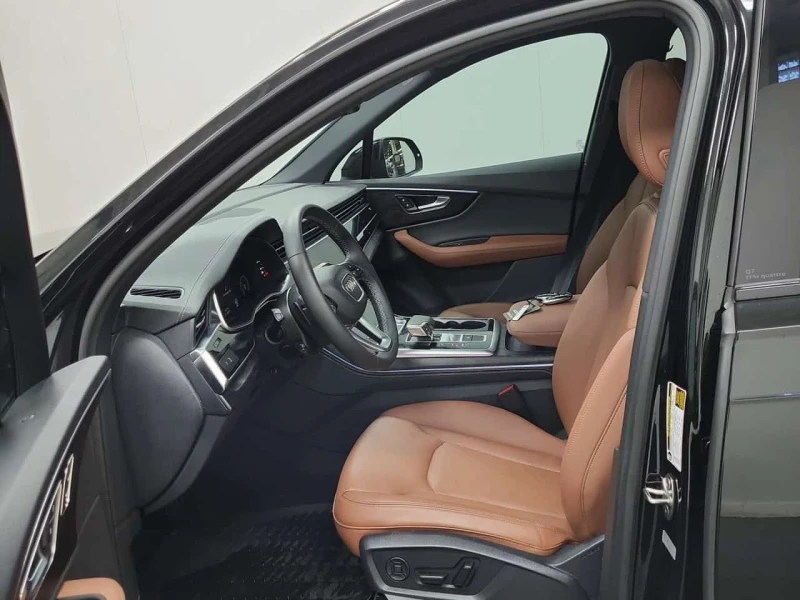 Audi Q7 * Progressiv * 2 КЛЮЧА* PANO* KEYLESS* ПОДГРЕВ* , снимка 5 - Автомобили и джипове - 53532624