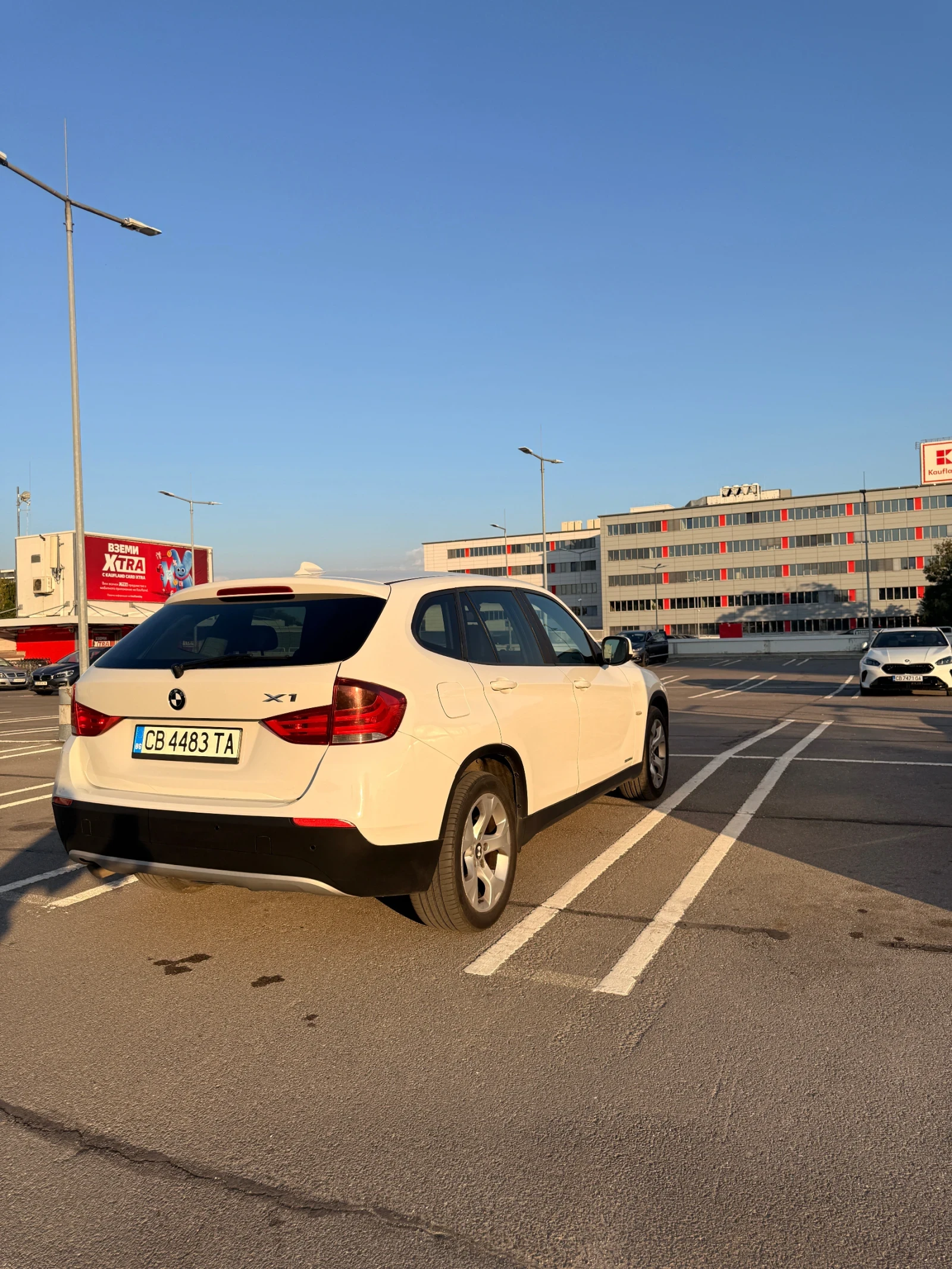 BMW X1 Facelift, Sport packet, + 4бр. зимни гуми, снимка 5 - Автомобили и джипове - 54579585