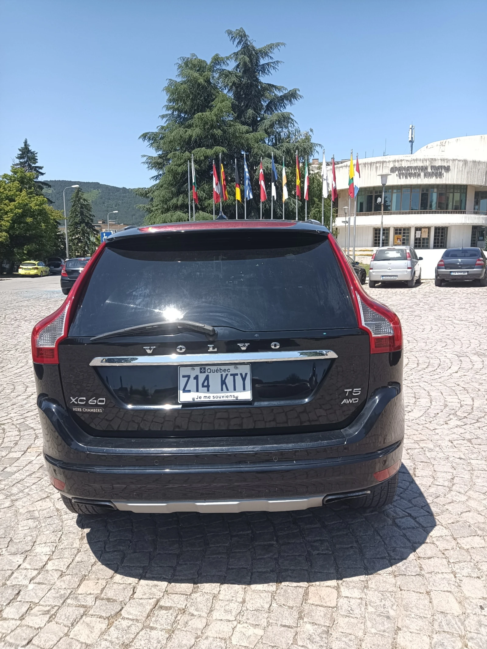 Volvo XC60 T5 - изображение 2