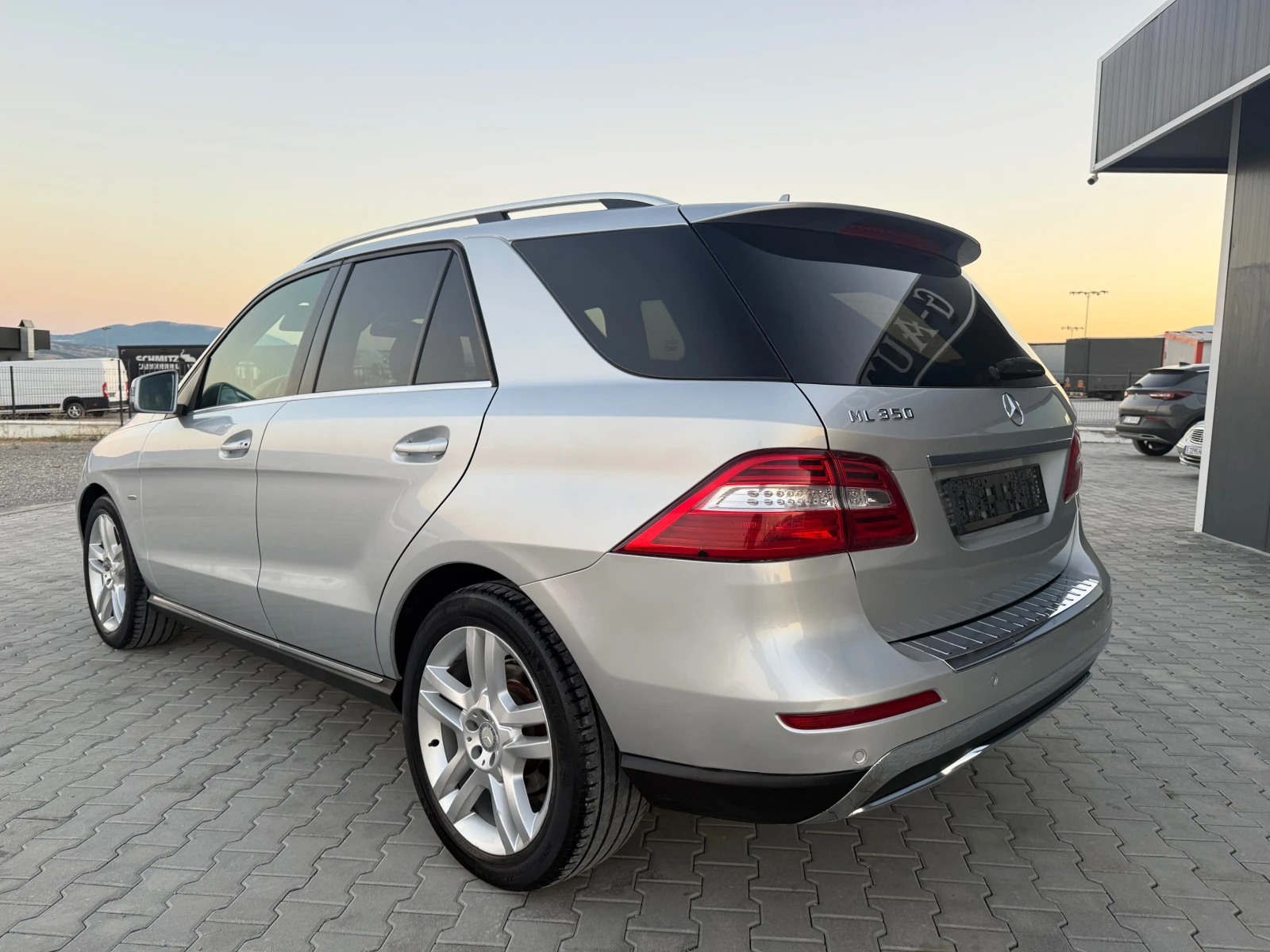 Mercedes-Benz ML 350 3.5 cdi 4 matic 258 ks СОБСТВЕН ЛИЗИНГ 7770 лв - изображение 7