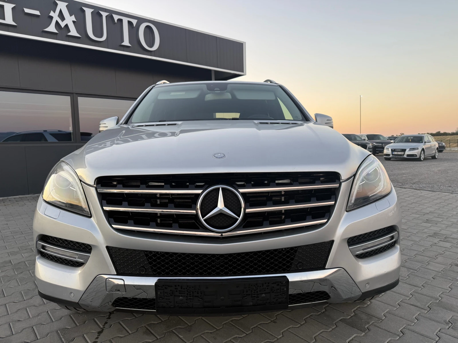 Mercedes-Benz ML 350 3.5 cdi 4 matic 258 ks СОБСТВЕН ЛИЗИНГ 7770 лв - изображение 2