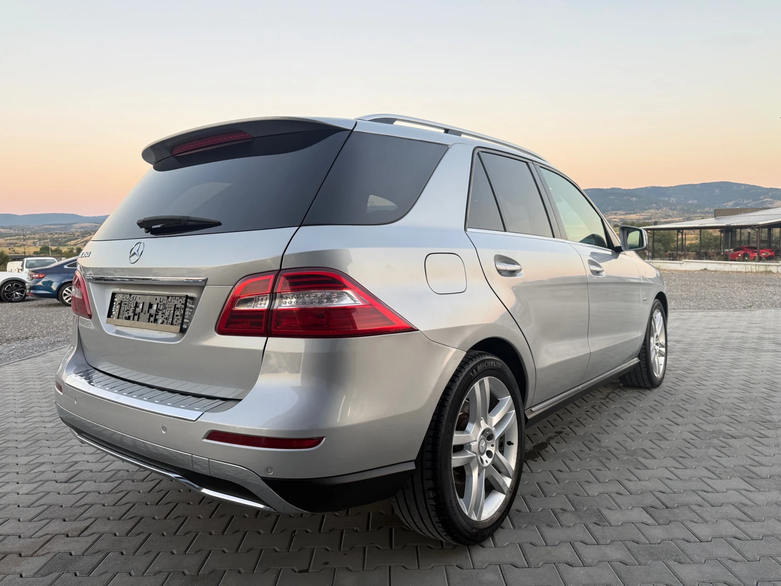 Mercedes-Benz ML 350 3.5 cdi 4 matic 258 ks СОБСТВЕН ЛИЗИНГ 7770 лв - изображение 5