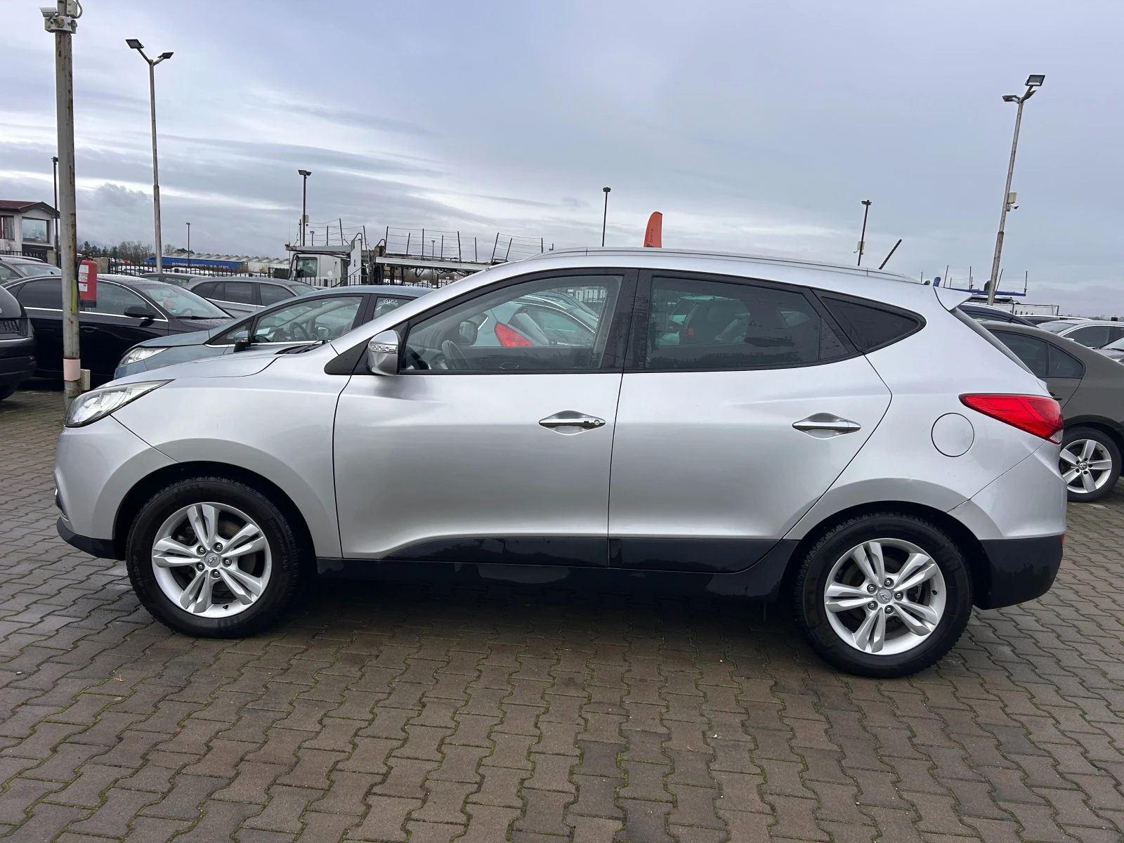 Hyundai IX35 2.0CRDI 4WD PANORAMA/KOJA/NAVI EURO 5 | Mobile.bg   9