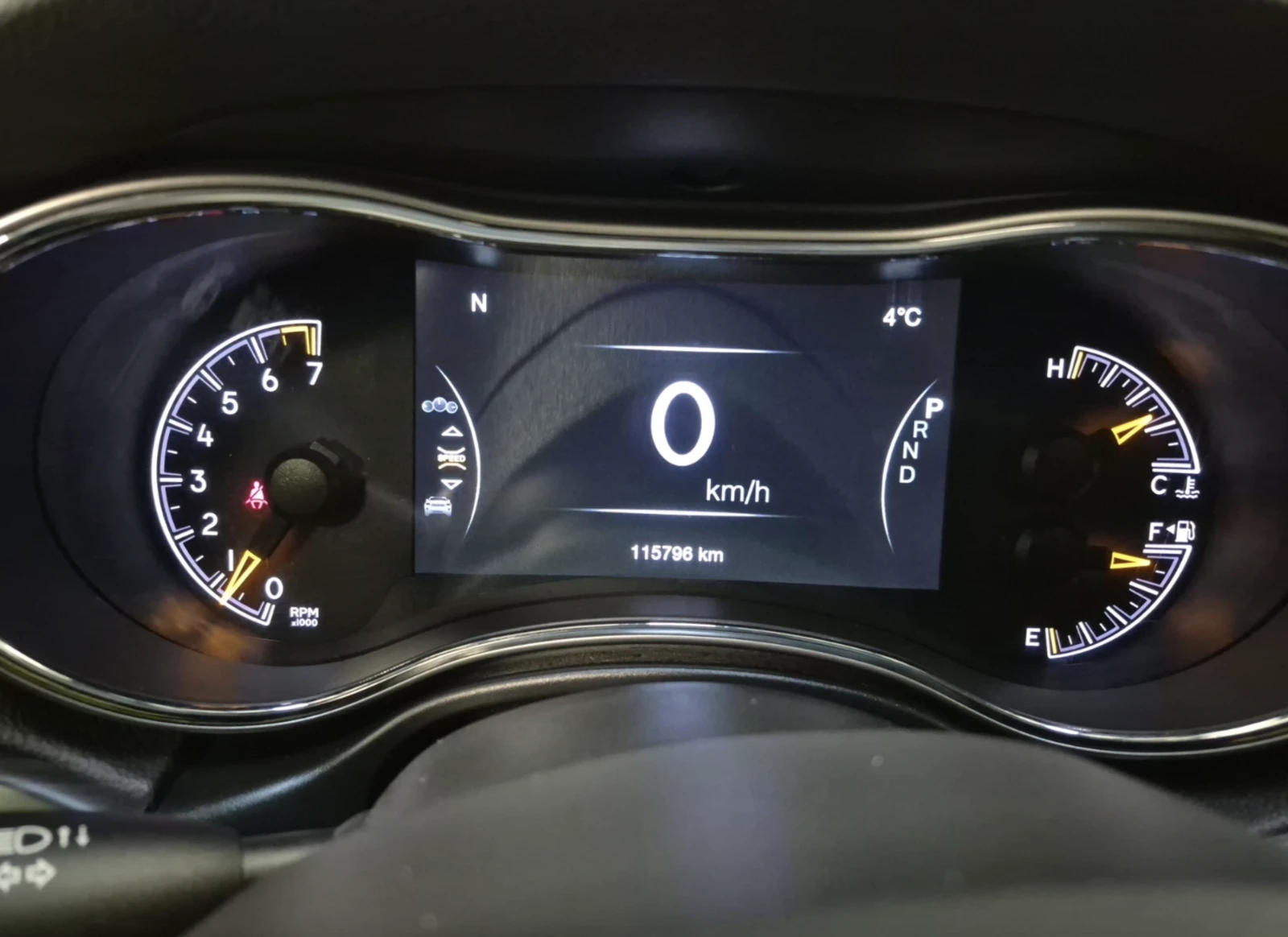 Jeep Grand cherokee ALTITUDE - изображение 6