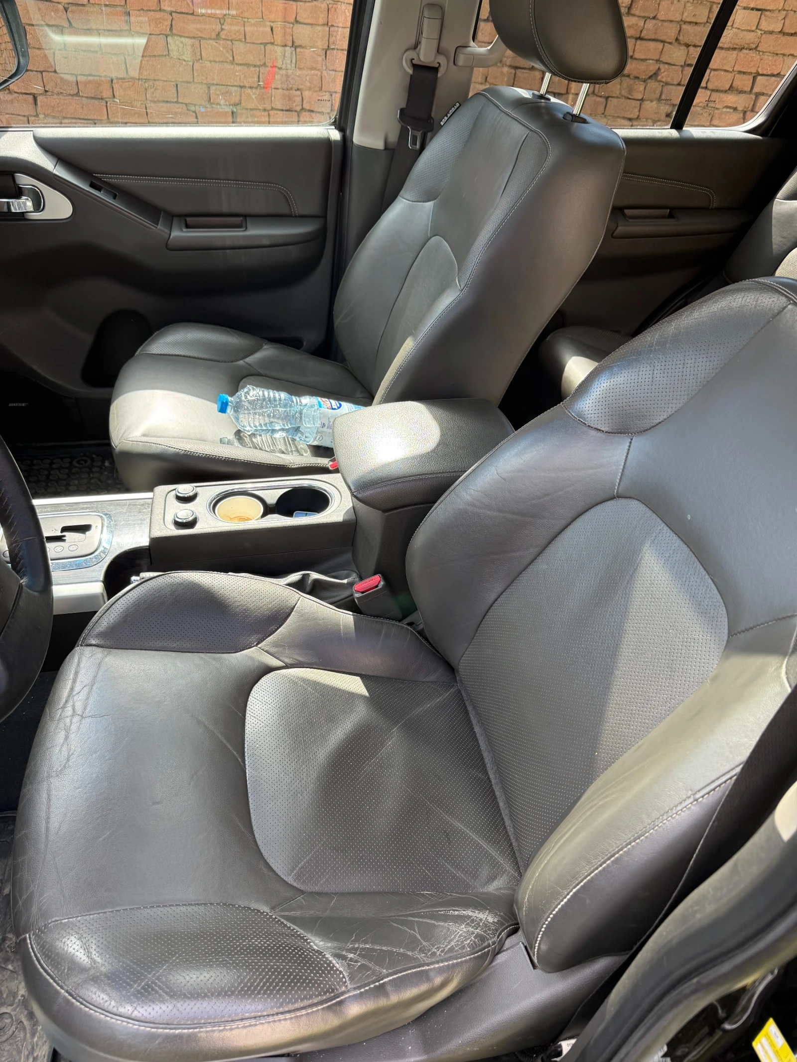 Nissan Pathfinder 7 местен, снимка 8 - Автомобили и джипове - 53372904