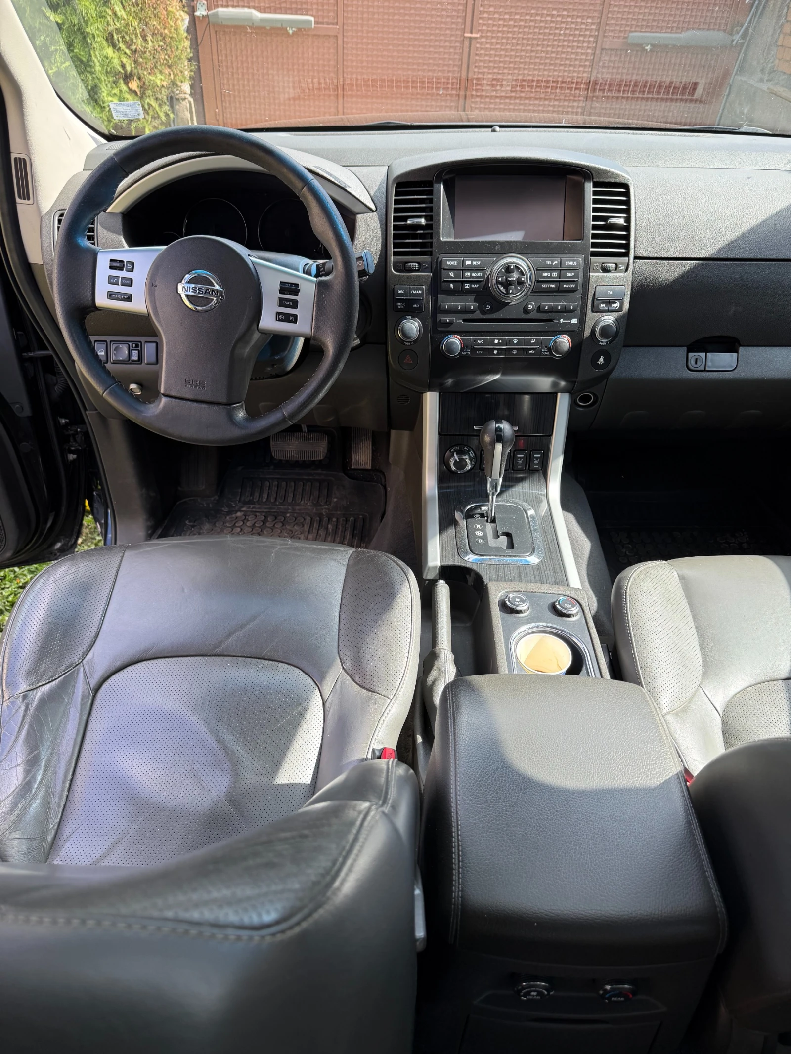 Nissan Pathfinder 7 местен, снимка 7 - Автомобили и джипове - 53372904